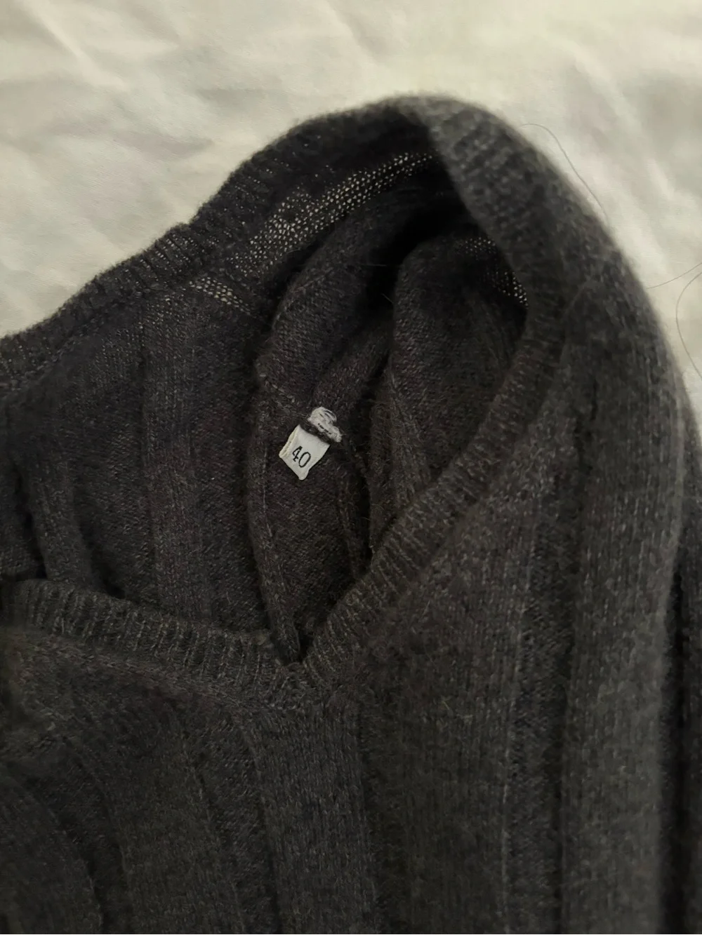 Jil Sander V Neck Cashmere Ribbed Grid Sweater